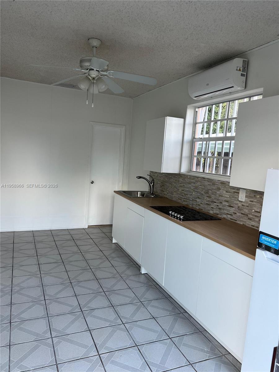20120 SW 112th Ct # B, Miami FL 33189 photo 4
