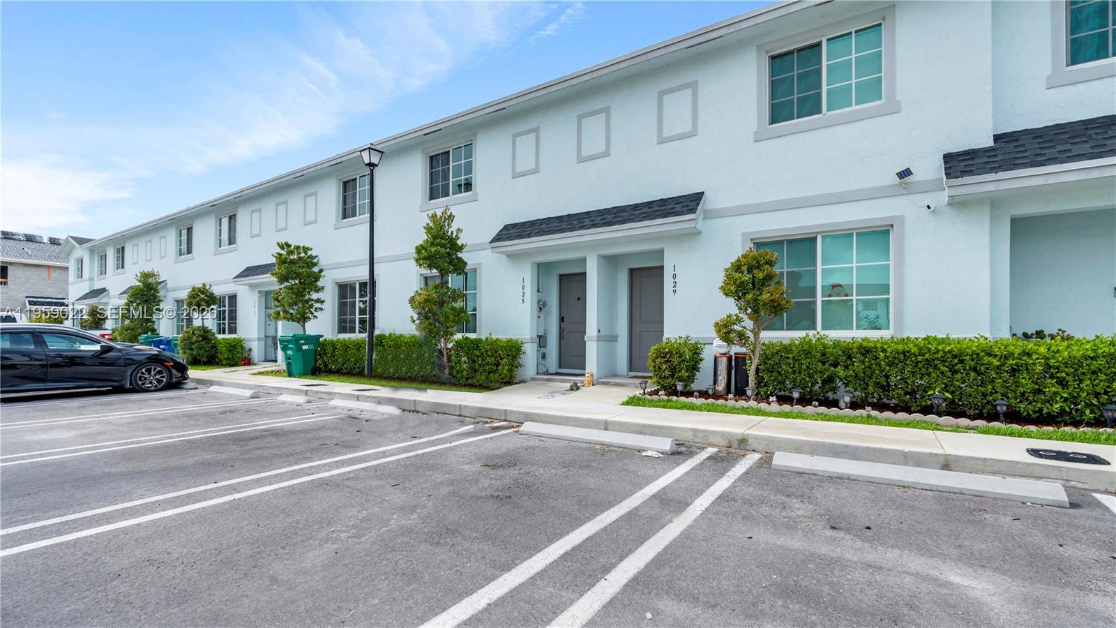 1025 NW 4th Ter, Florida City FL 33034 photo 3