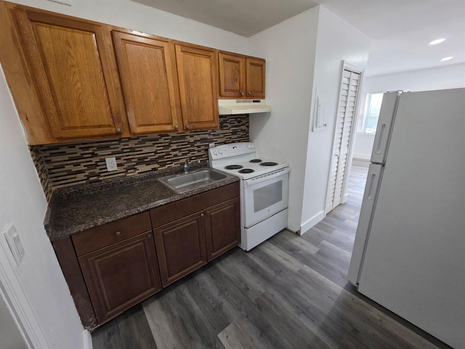 1021 Henrietta Avenue # 5, West Palm Beach FL 33401 photo 4