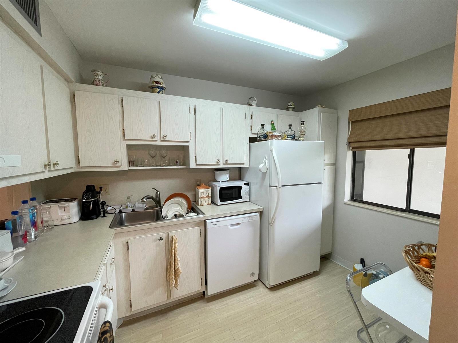 4838 Esedra Court # 304, Lake Worth FL 33467 photo 2
