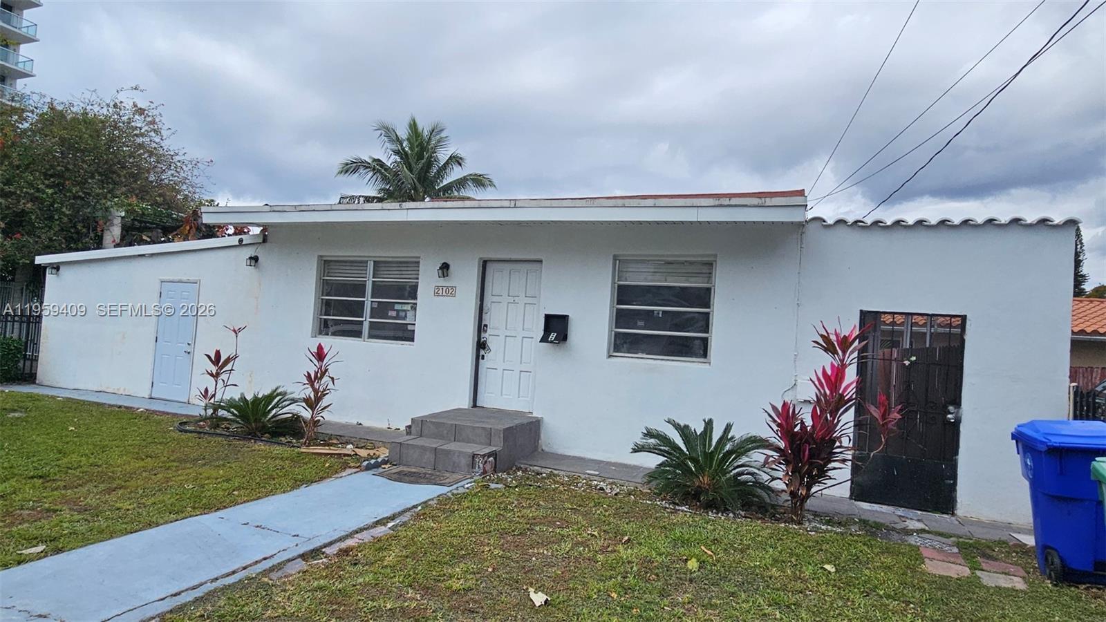2102 SW 14th Ave, Miami FL 33145 photo 2