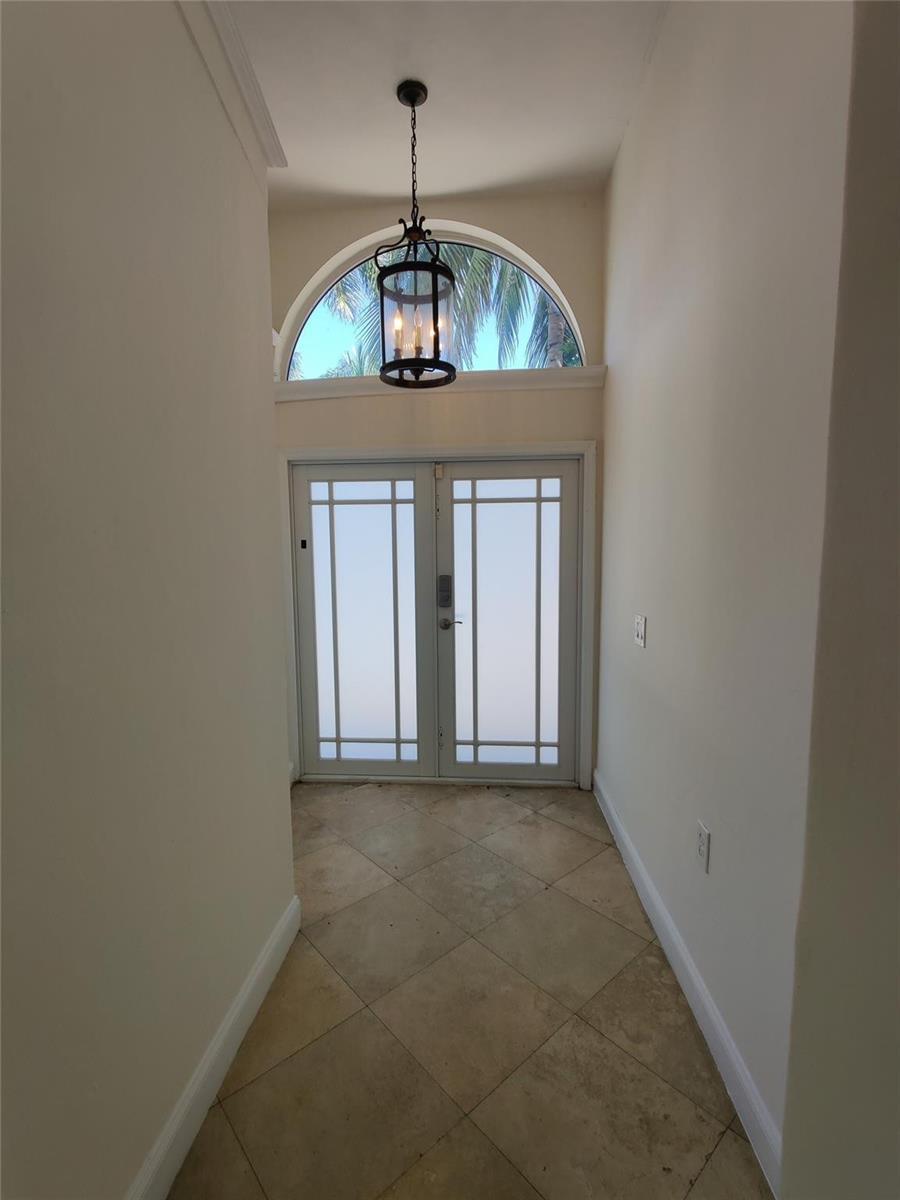 733 NE 18th Avenue, Fort Lauderdale FL 33304 photo 3