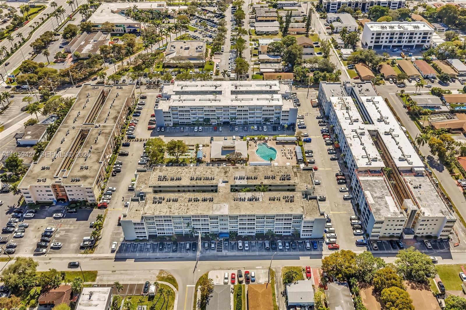 329 SE 3rd St # 403T, Hallandale Beach FL 33009 photo 2