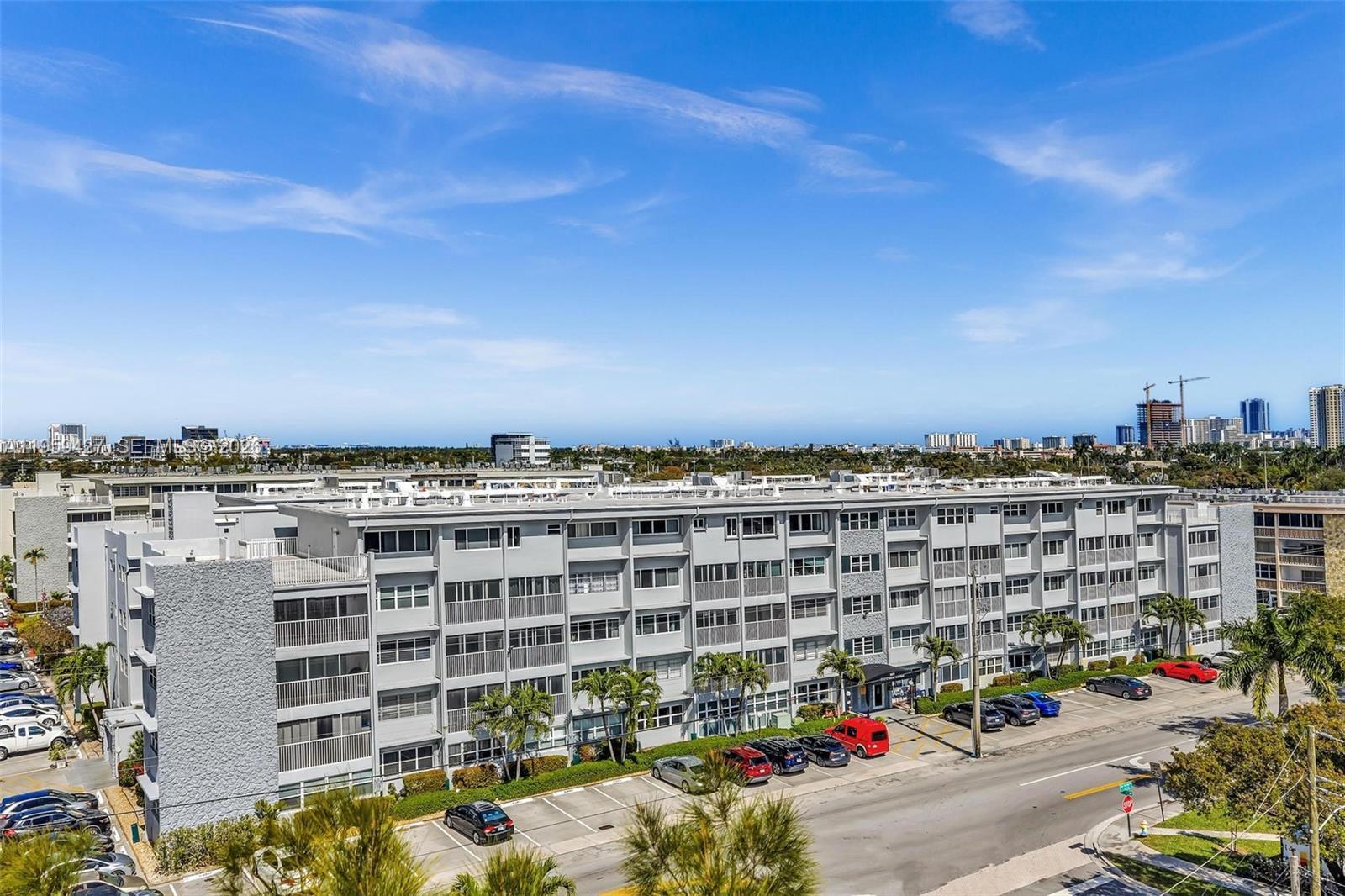 329 SE 3rd St # 403T, Hallandale Beach FL 33009