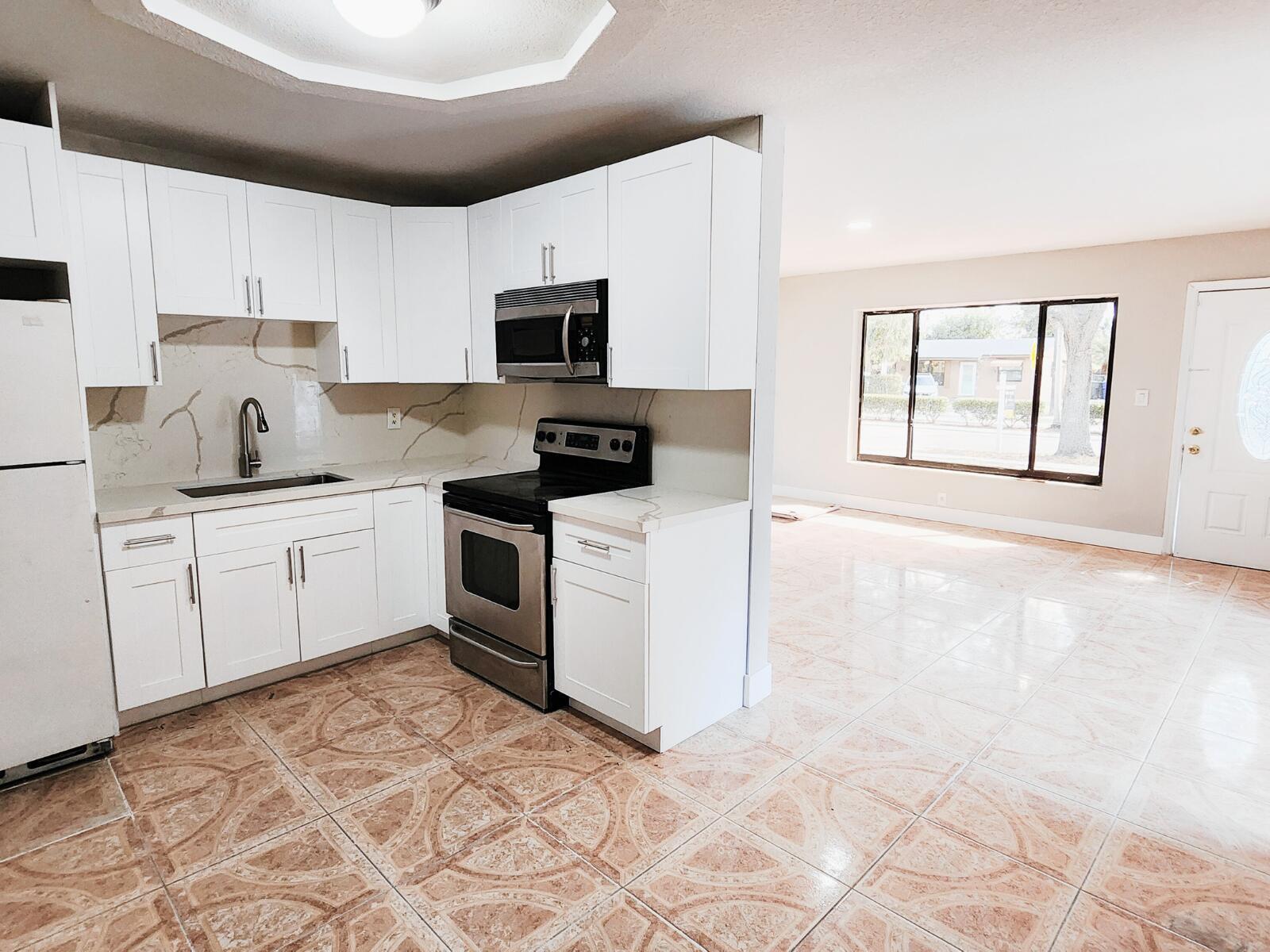 6821 SW 17th Street, North Lauderdale FL 33068 photo 5