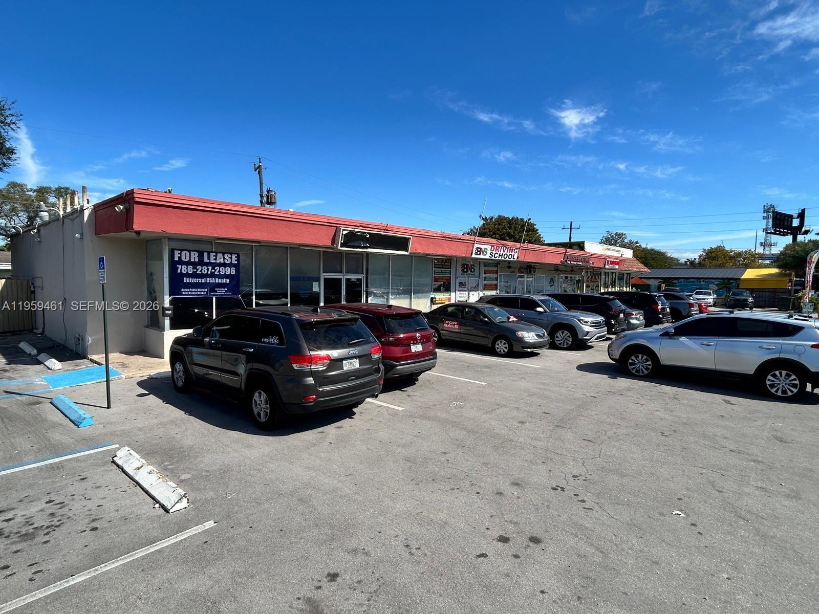 6339 Johnson St, Hollywood FL 33024 photo 2