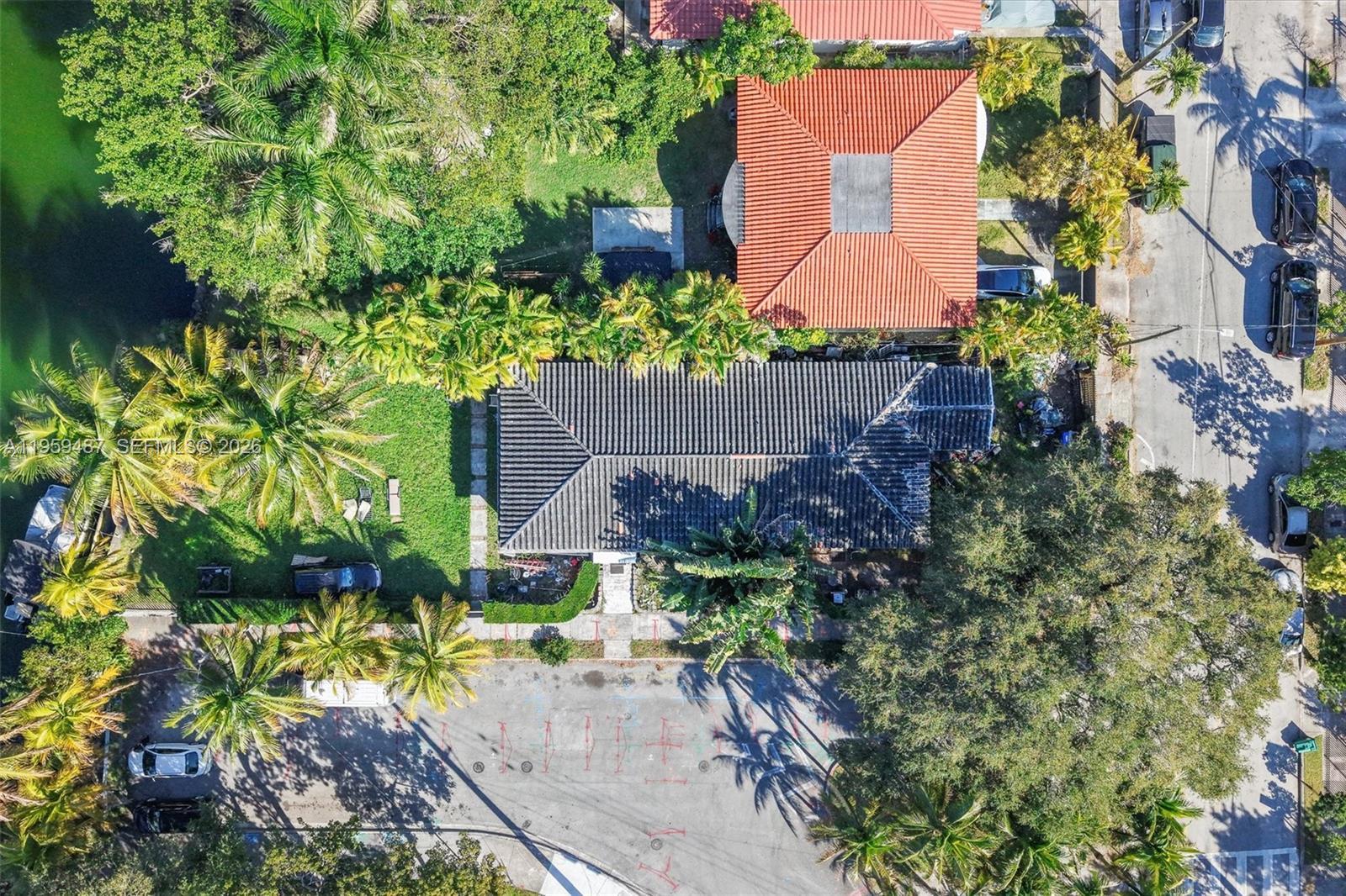 7715 NE 5th Ave, Miami FL 33138 photo 2