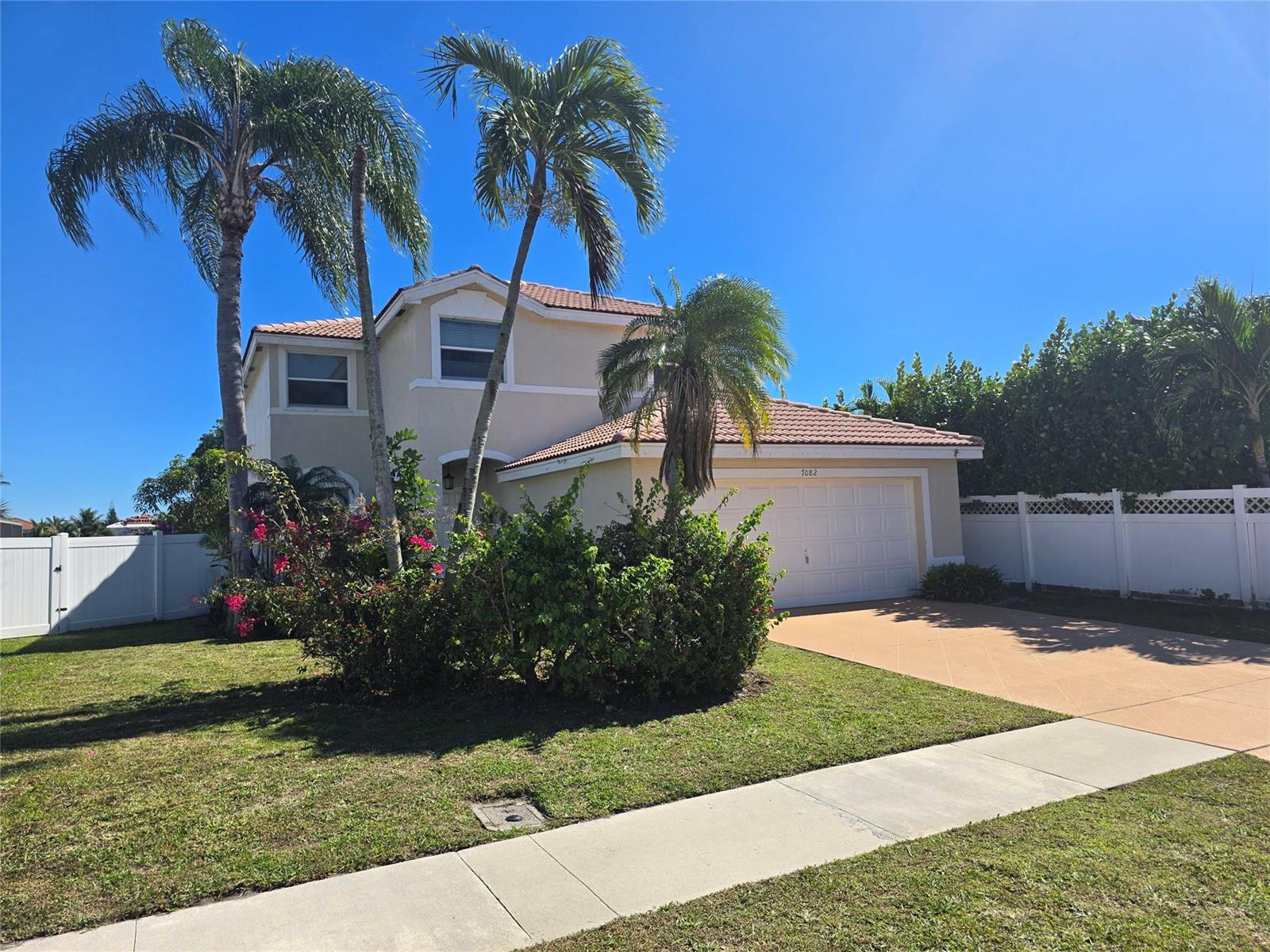 7082 Middlebury Drive, Boynton Beach FL 33436 photo 4
