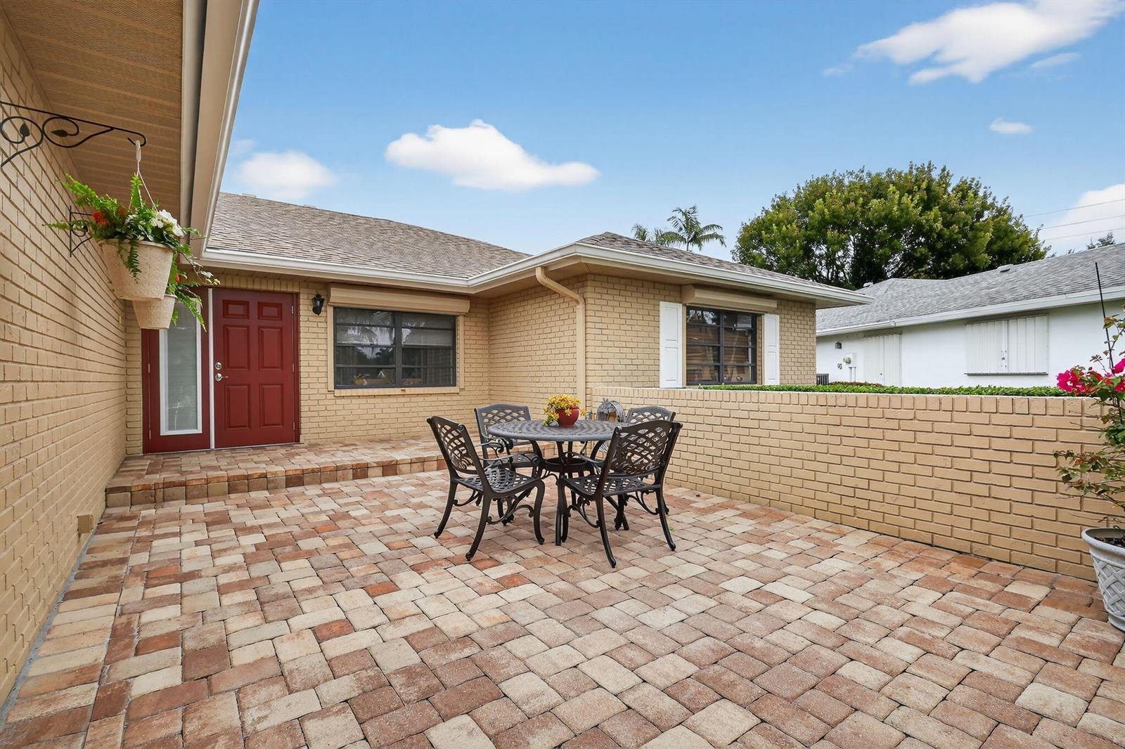 10659 Greentrail Drive S, Boynton Beach FL 33436 photo 3