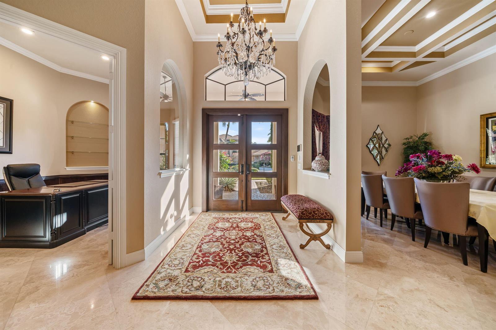 10710 Versailles Boulevard, Wellington FL 33449 photo 5