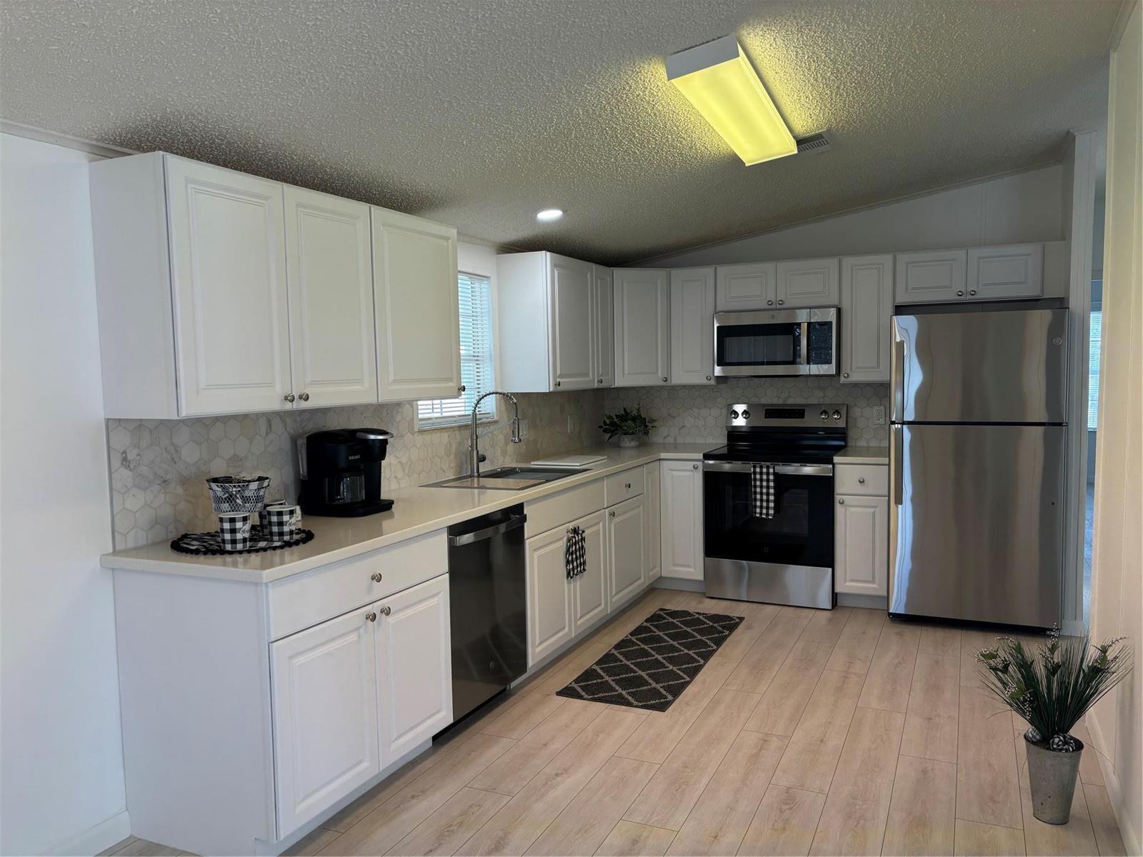 1622 SW 35th Circle, Okeechobee FL 34974 photo 3