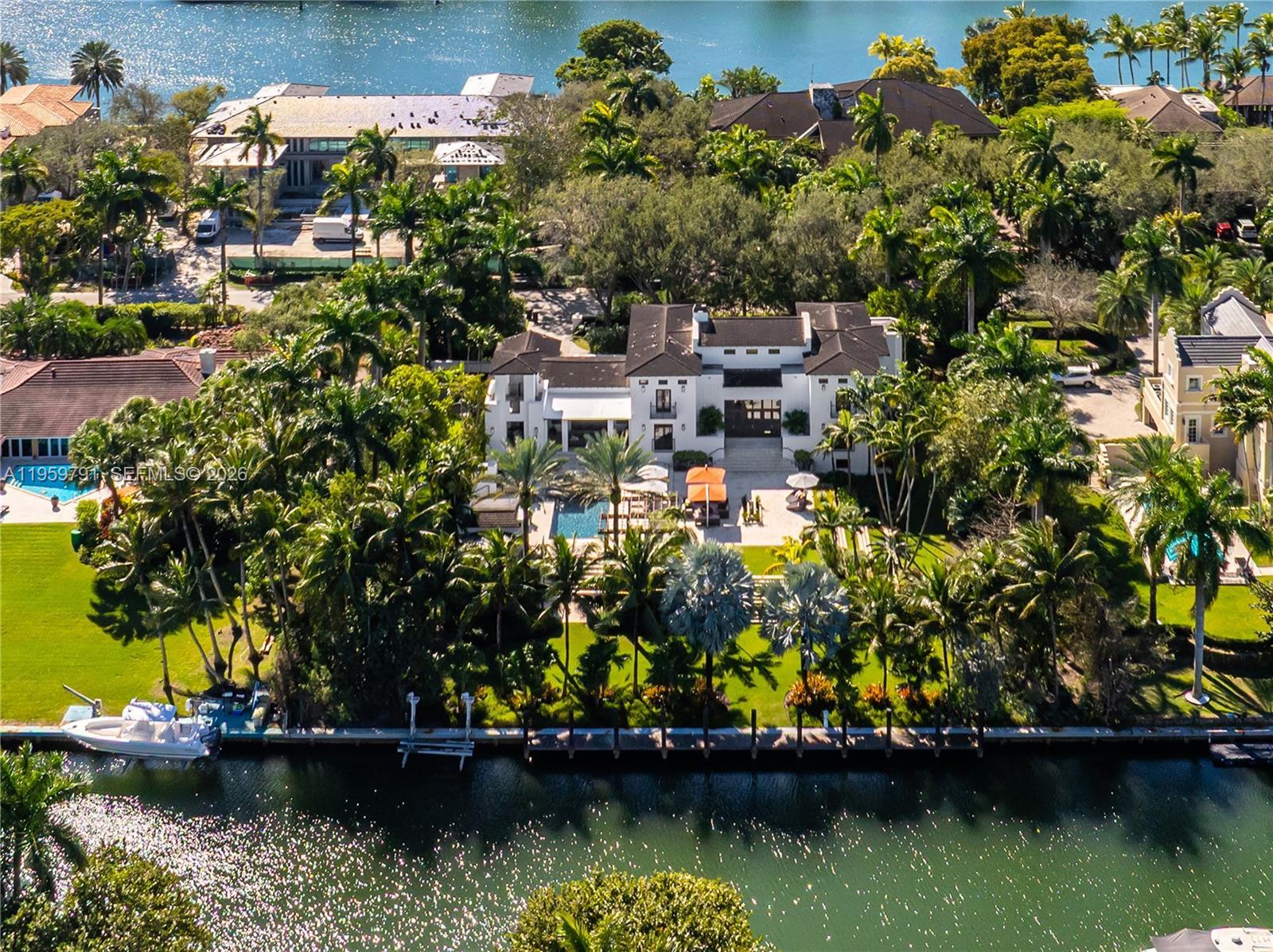 555 Arvida Pkwy, Coral Gables FL 33156 photo 2