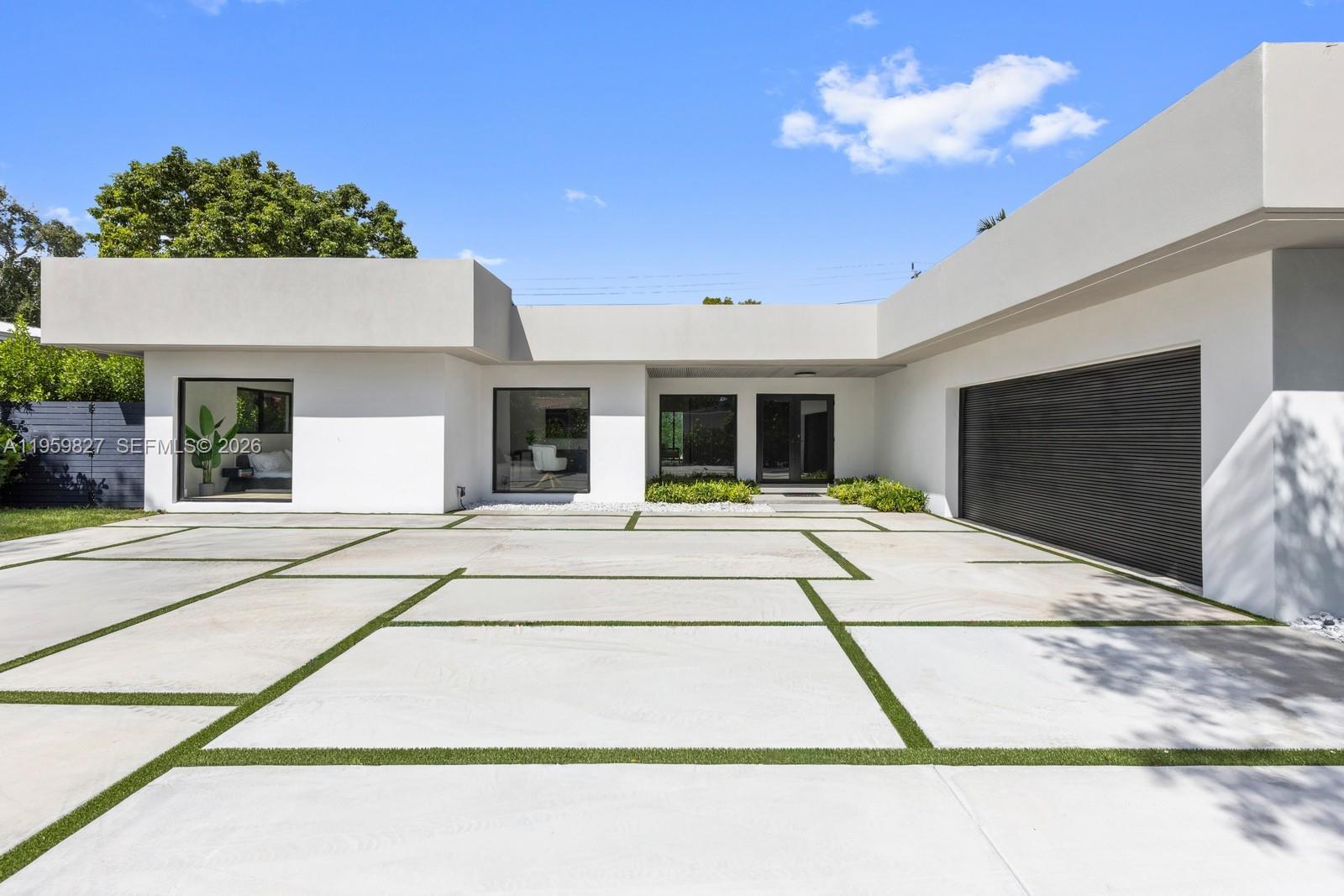 85 W Shore Dr W, Miami FL 33133 photo 3