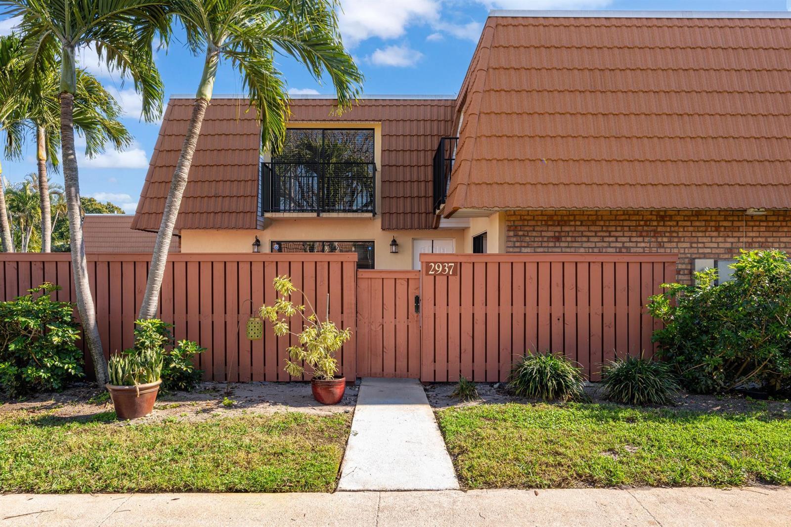 2937 SW 11th Place, Deerfield Beach FL 33442 photo 2