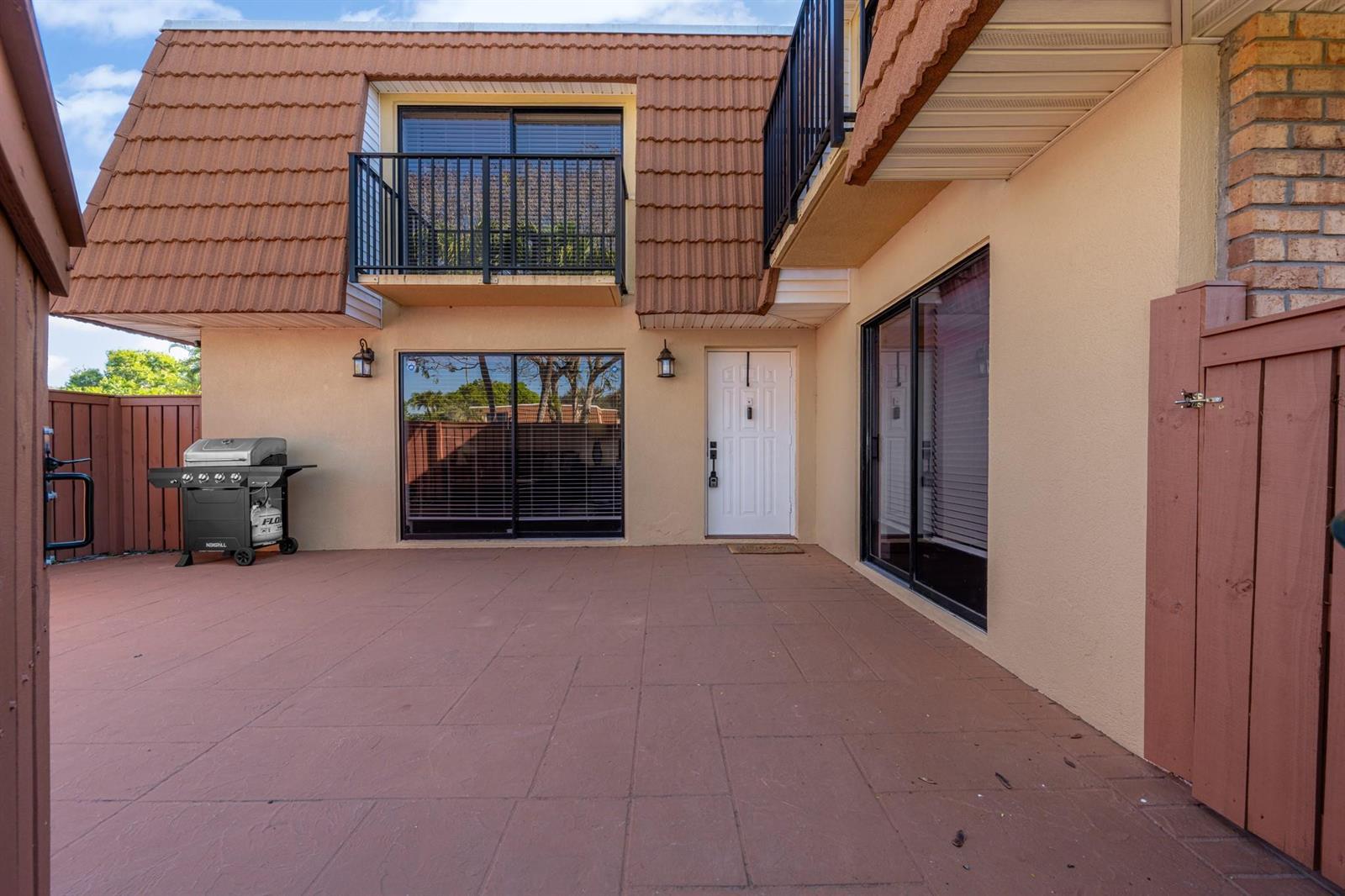 2937 SW 11th Place, Deerfield Beach FL 33442 photo 3
