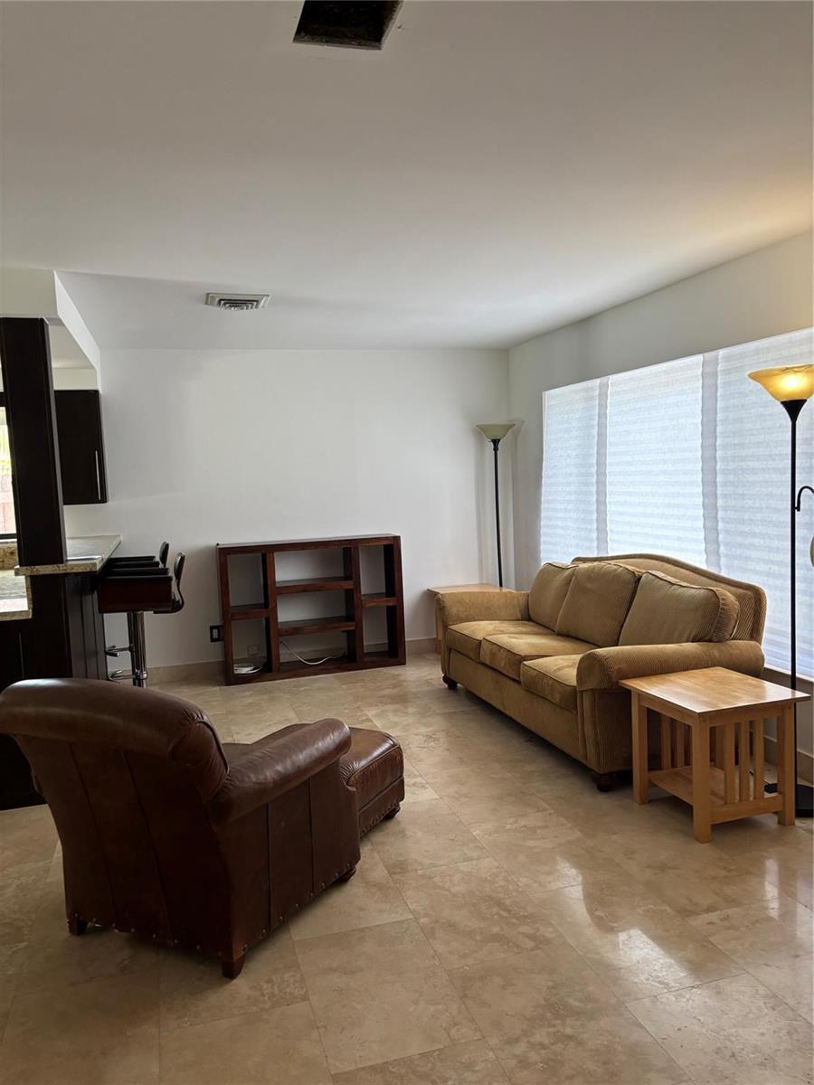 1126 Lincoln Street, Hollywood FL 33019 photo 2