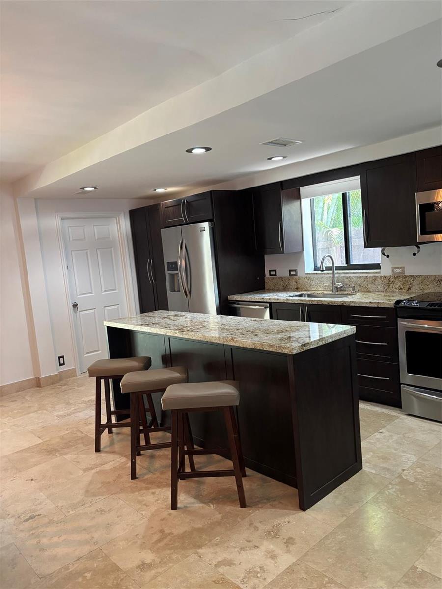 1126 Lincoln Street, Hollywood FL 33019 photo 5