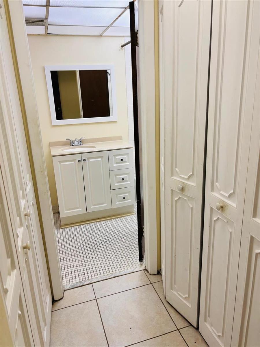 3730 Inverrary Drive # 1M, Lauderhill FL 33319 photo 2