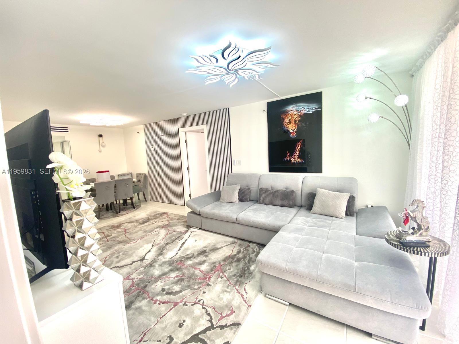 210 174th St # 403, Sunny Isles Beach FL 33160 photo 4