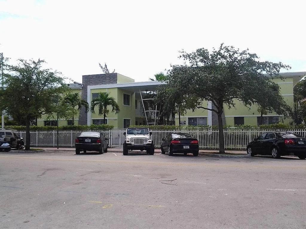 1200 Marseille Drive, Miami Beach FL 33141 photo 4