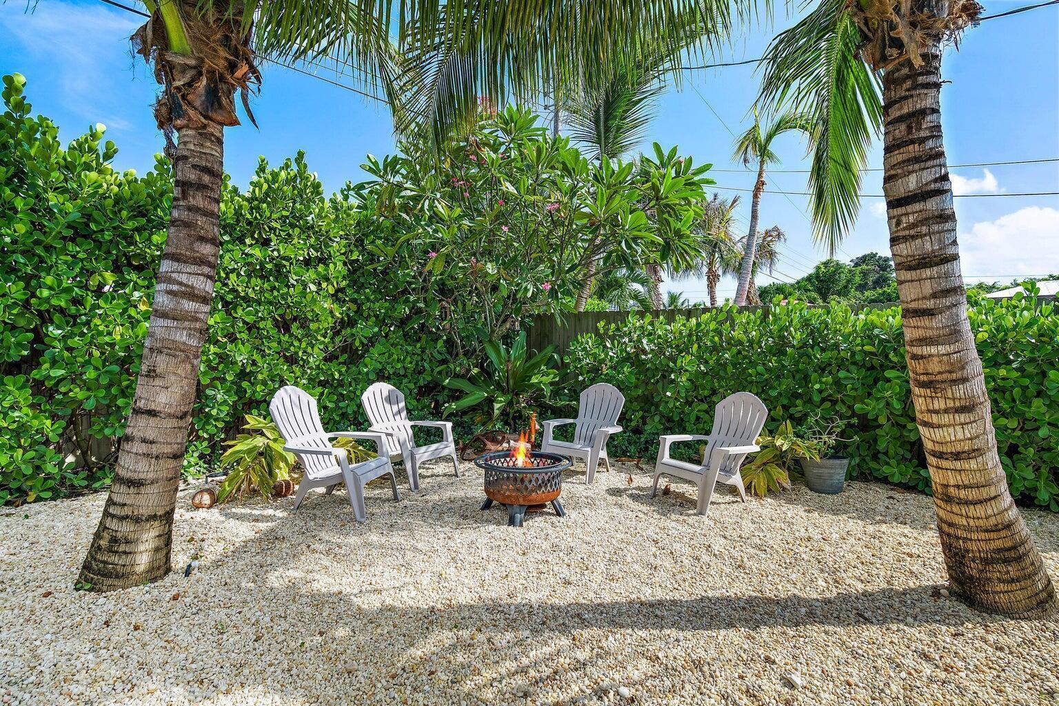 356 Mars Avenue, Tequesta FL 33469 photo 4