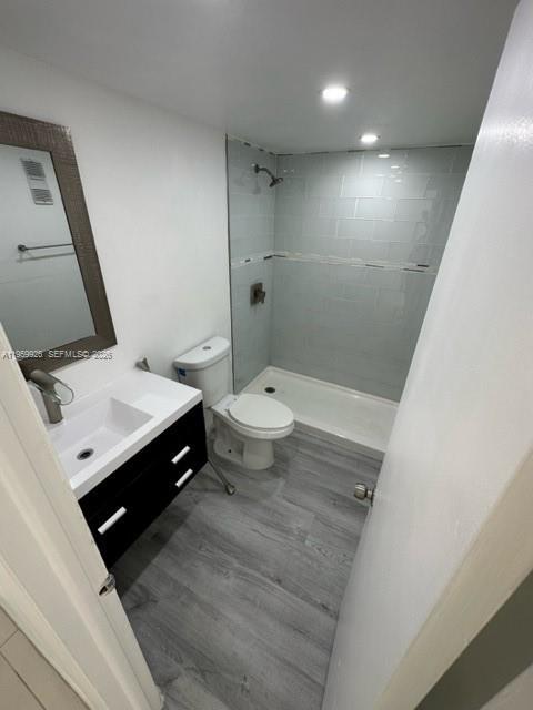 3527 NE 168th St # 202, North Miami Beach FL 33160 photo 2