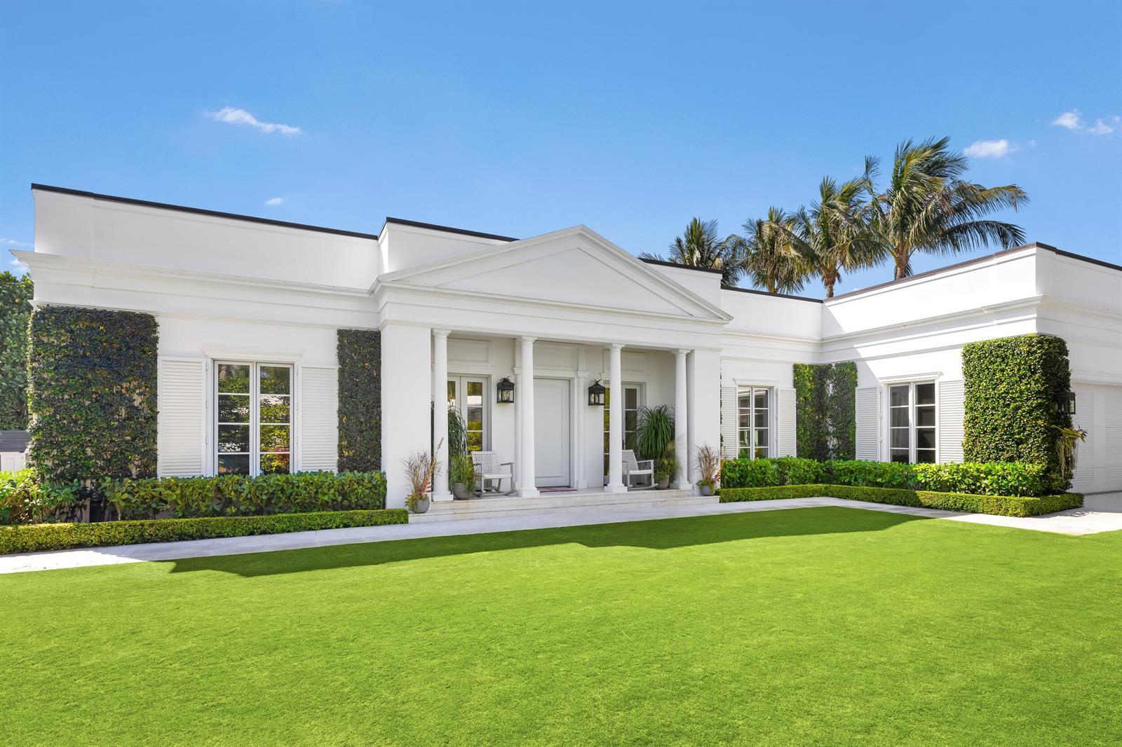 208 Sandpiper Drive, Palm Beach FL 33480