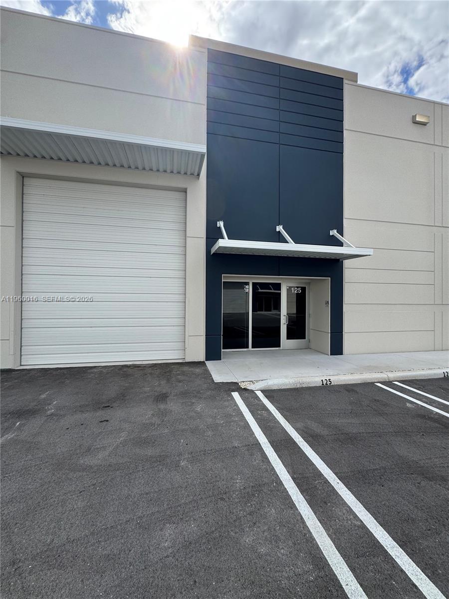 6135 NW 102 AV # 125, Doral FL 33178