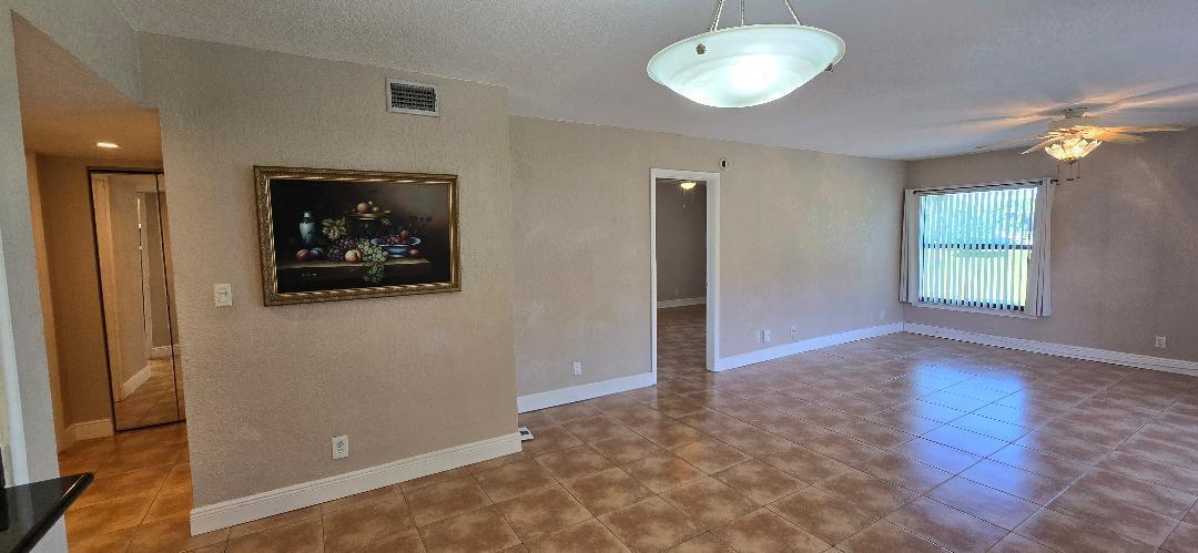 430 Commodore Drive # 210, Plantation FL 33325 photo 2