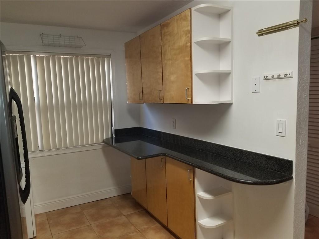 430 Commodore Drive # 210, Plantation FL 33325 photo 4