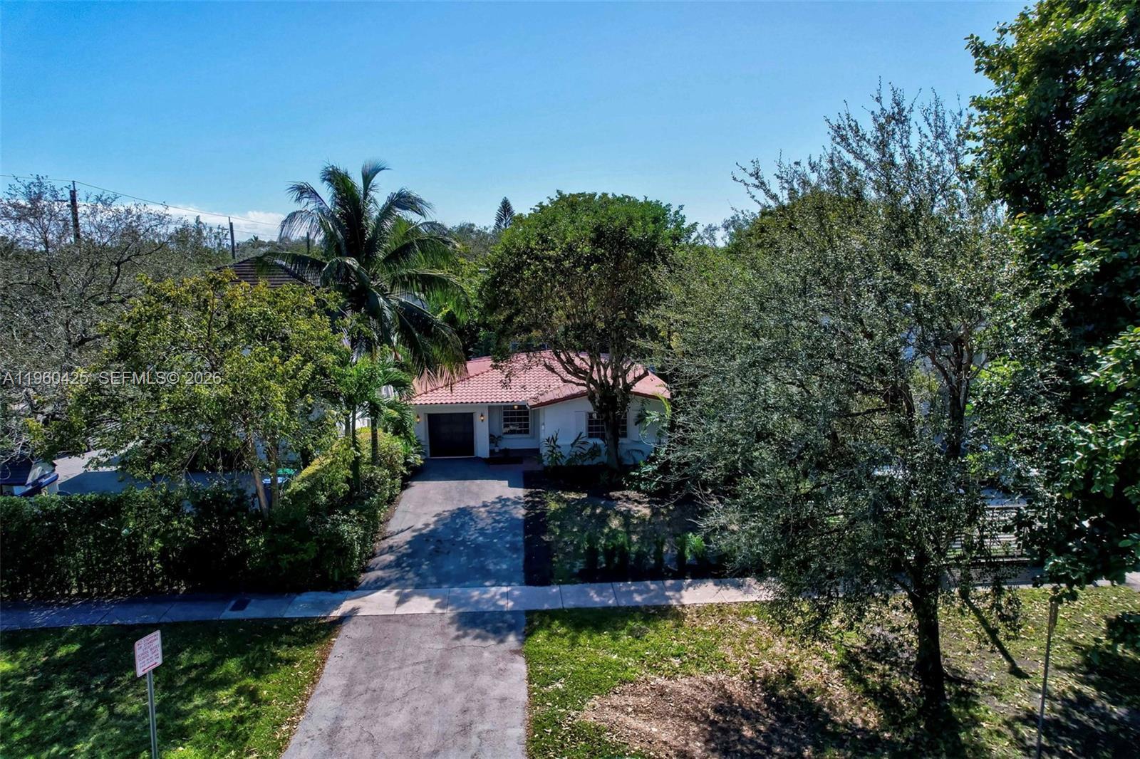 5210 SW 72nd St, Miami FL 33143 photo 2