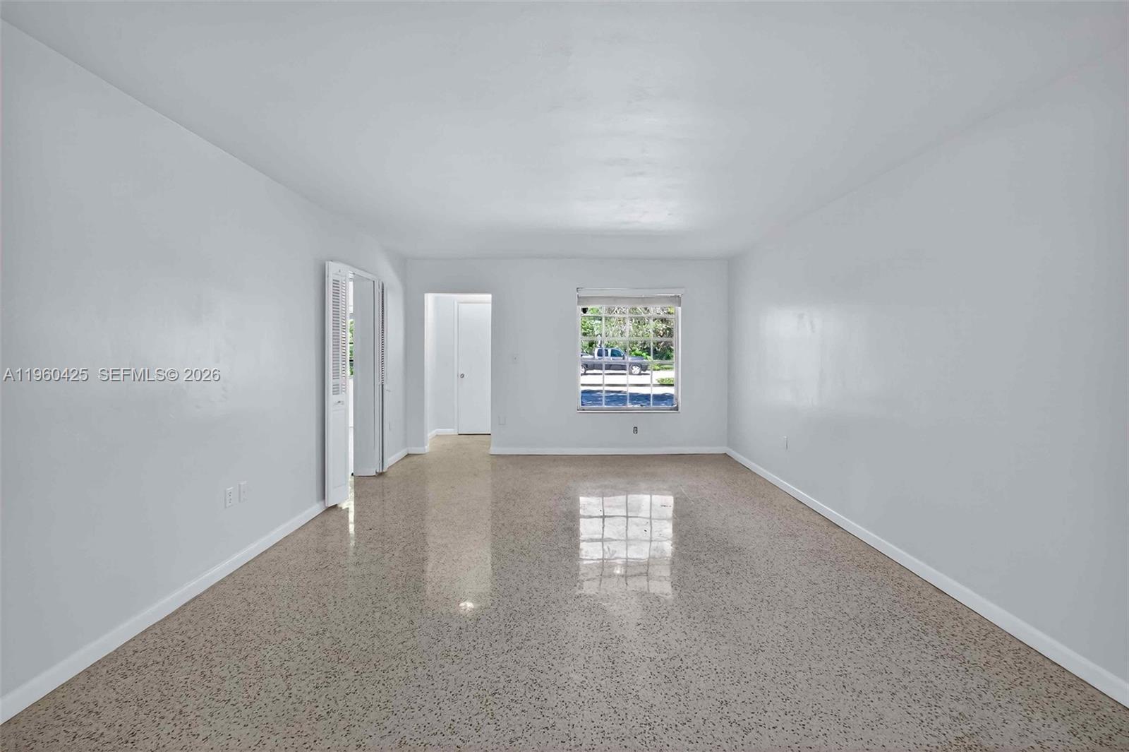 5210 SW 72nd St, Miami FL 33143 photo 5