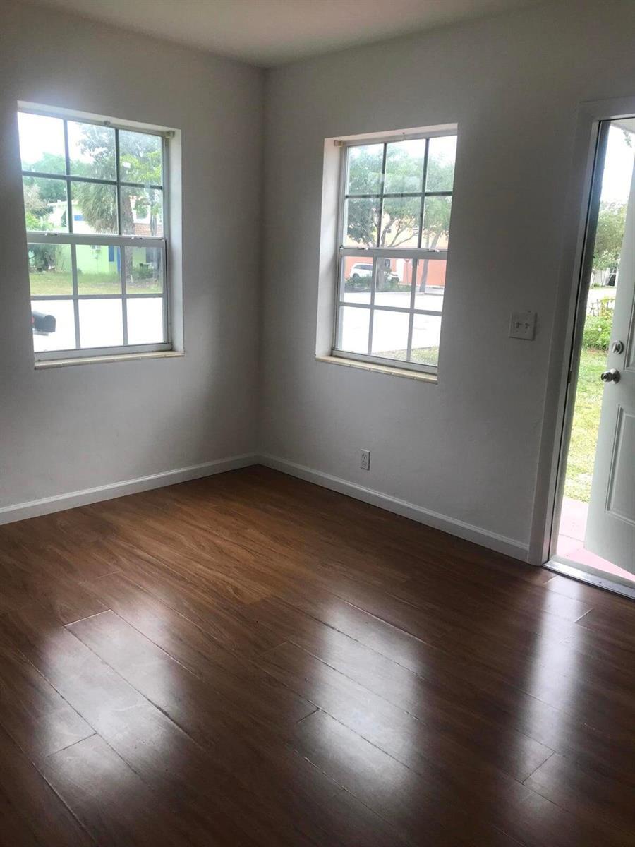 1307 Lucerne Avenue # 1, FL 33460 photo 3