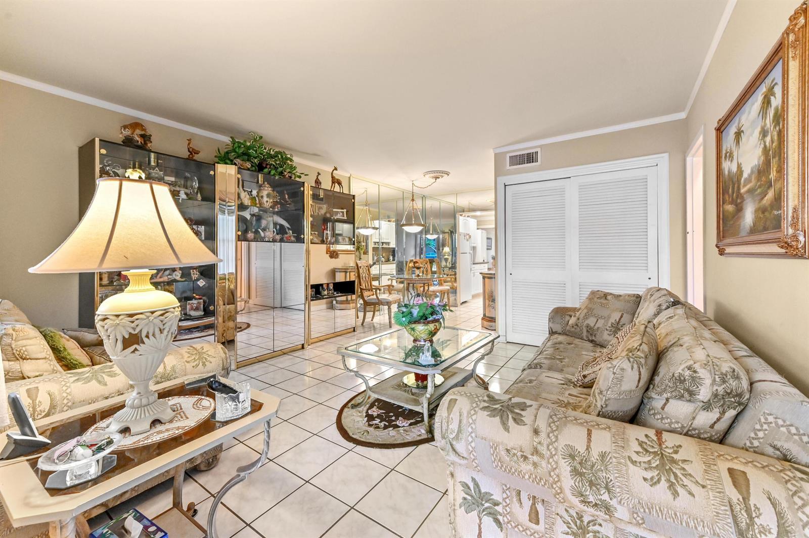 6 Abbey Lane # 104, Delray Beach FL 33446 photo 5