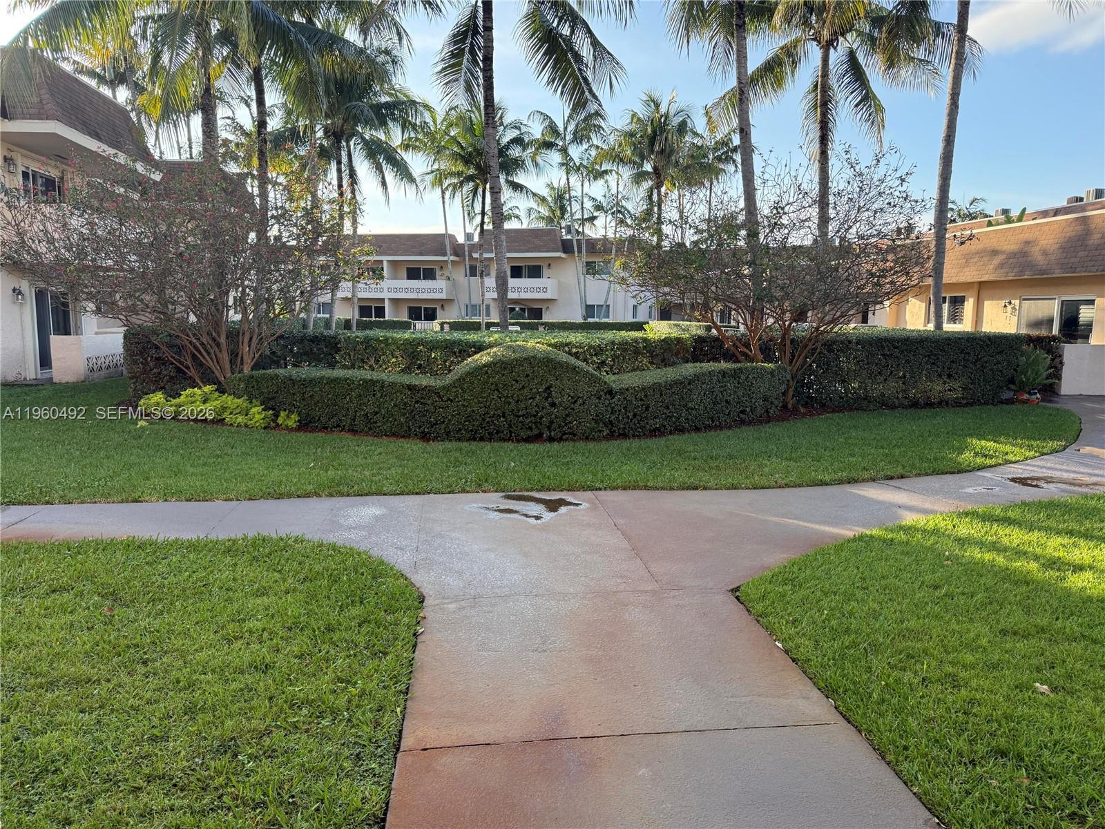 14500 SW 88th Ave # 220, Palmetto Bay FL 33176