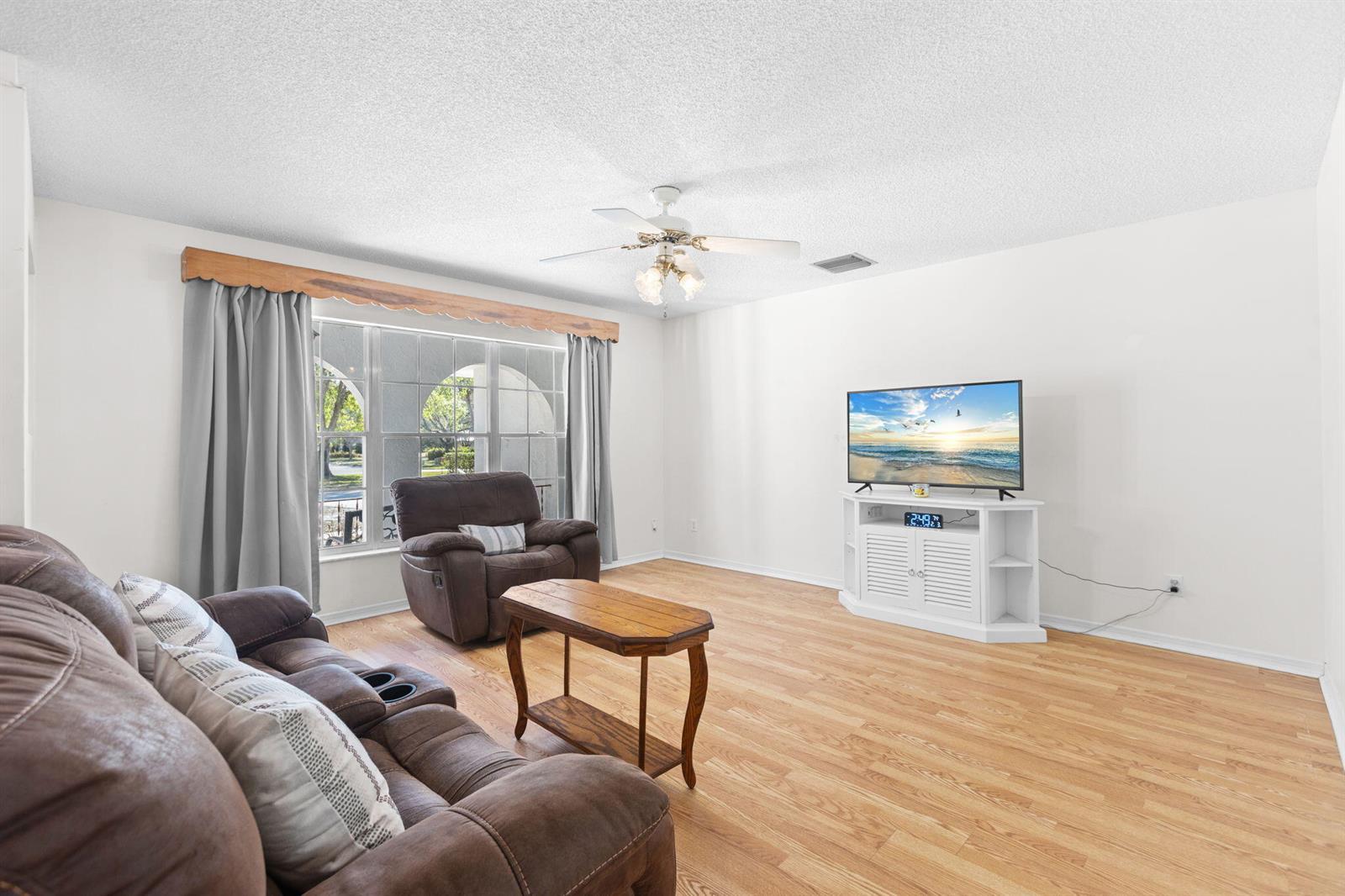 2902 Grove Drive, Fort Pierce FL 34981 photo 5