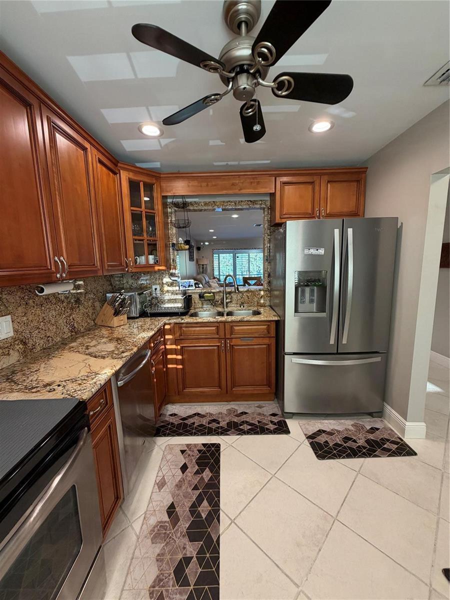 21217 Lago Circle # j, Boca Raton FL 33433 photo 2