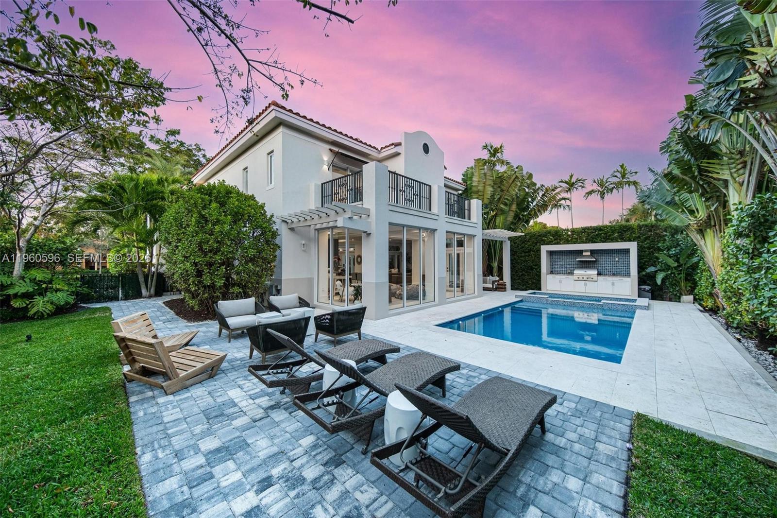 722 Navarre Ave, Coral Gables FL 33134 photo 2