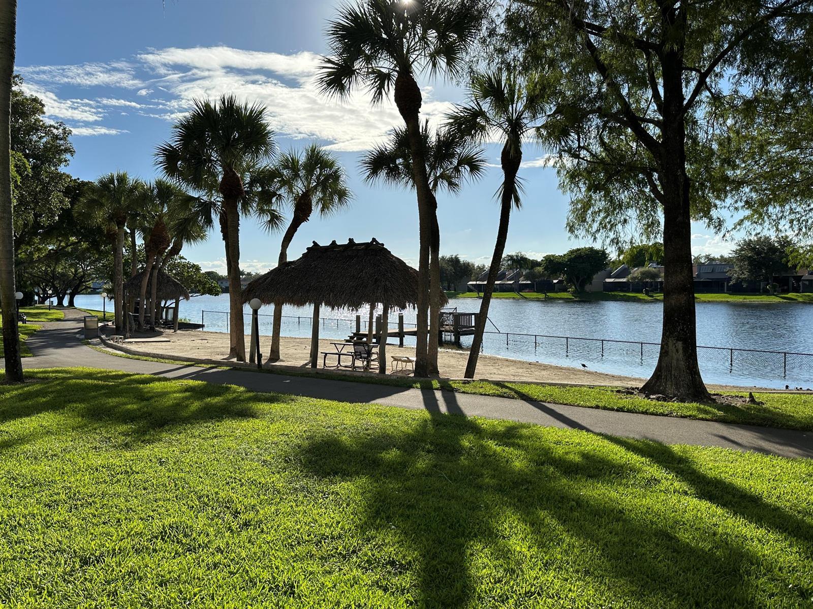 1101 Colony Point Circle # 108, Pembroke Pines FL 33026 photo 2