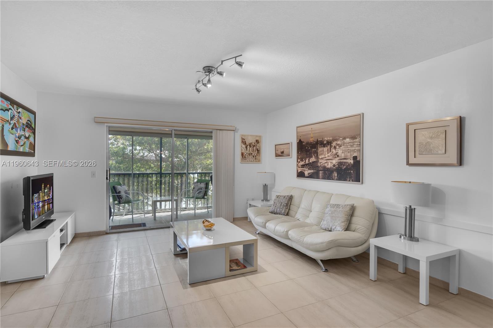 901 SW 141st Ave # 405M, Pembroke Pines FL 33027 photo 5