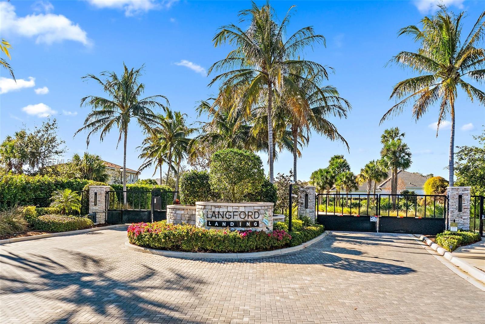 1341 NE Langford Ln, Jensen Beach FL 34957 photo 4