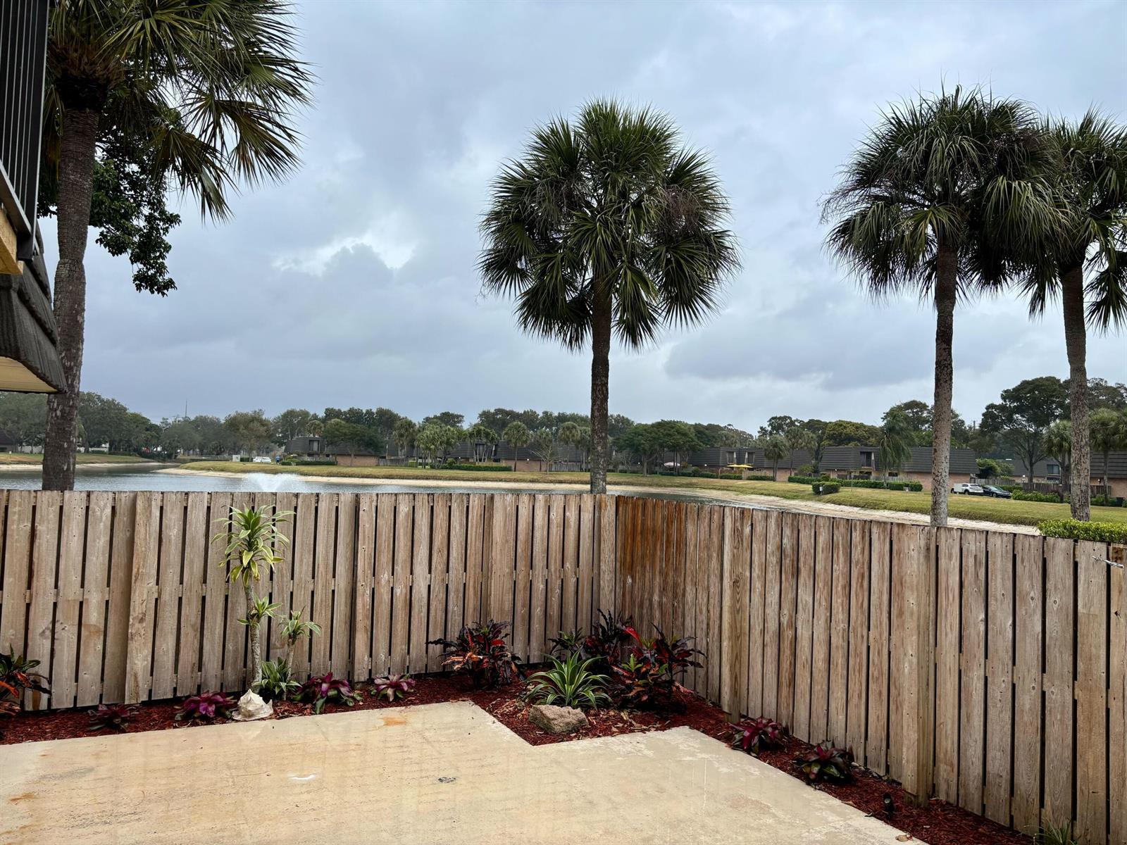 2435 24th Way, West Palm Beach FL 33407 photo 3
