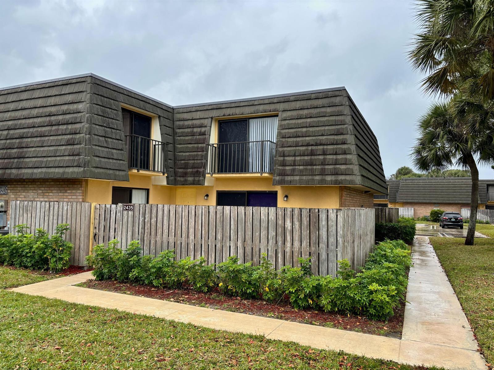 2435 24th Way, West Palm Beach FL 33407