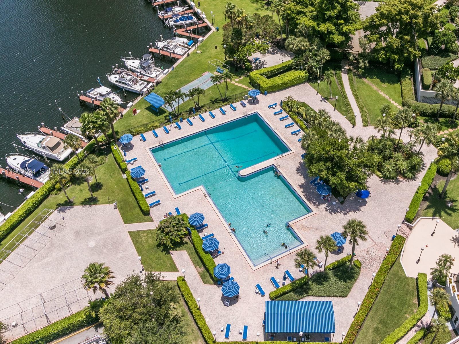 600 Three Islands Blvd # 411, Hallandale Beach FL 33009 photo 3
