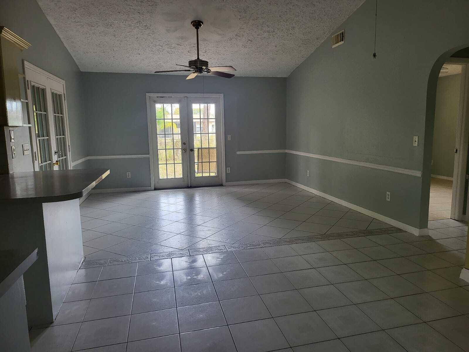 349 SE Fallon Drive, Port St. Lucie FL 34983 photo 5