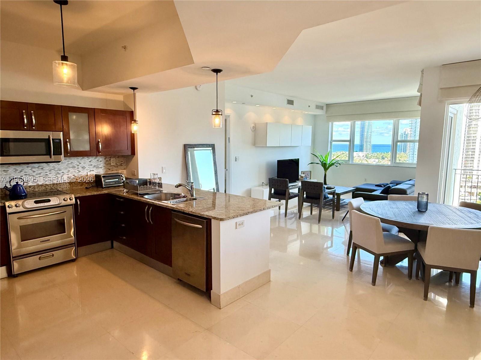 19900 E Country Club Dr, Aventura FL 33180 photo 3