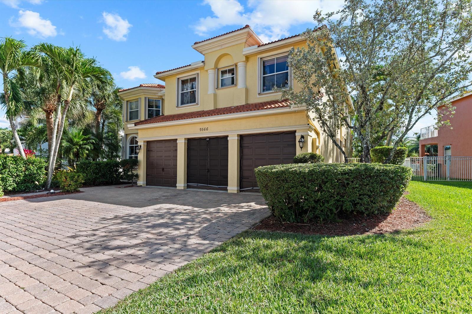 9566 Worswick Court, Wellington FL 33414 photo 4