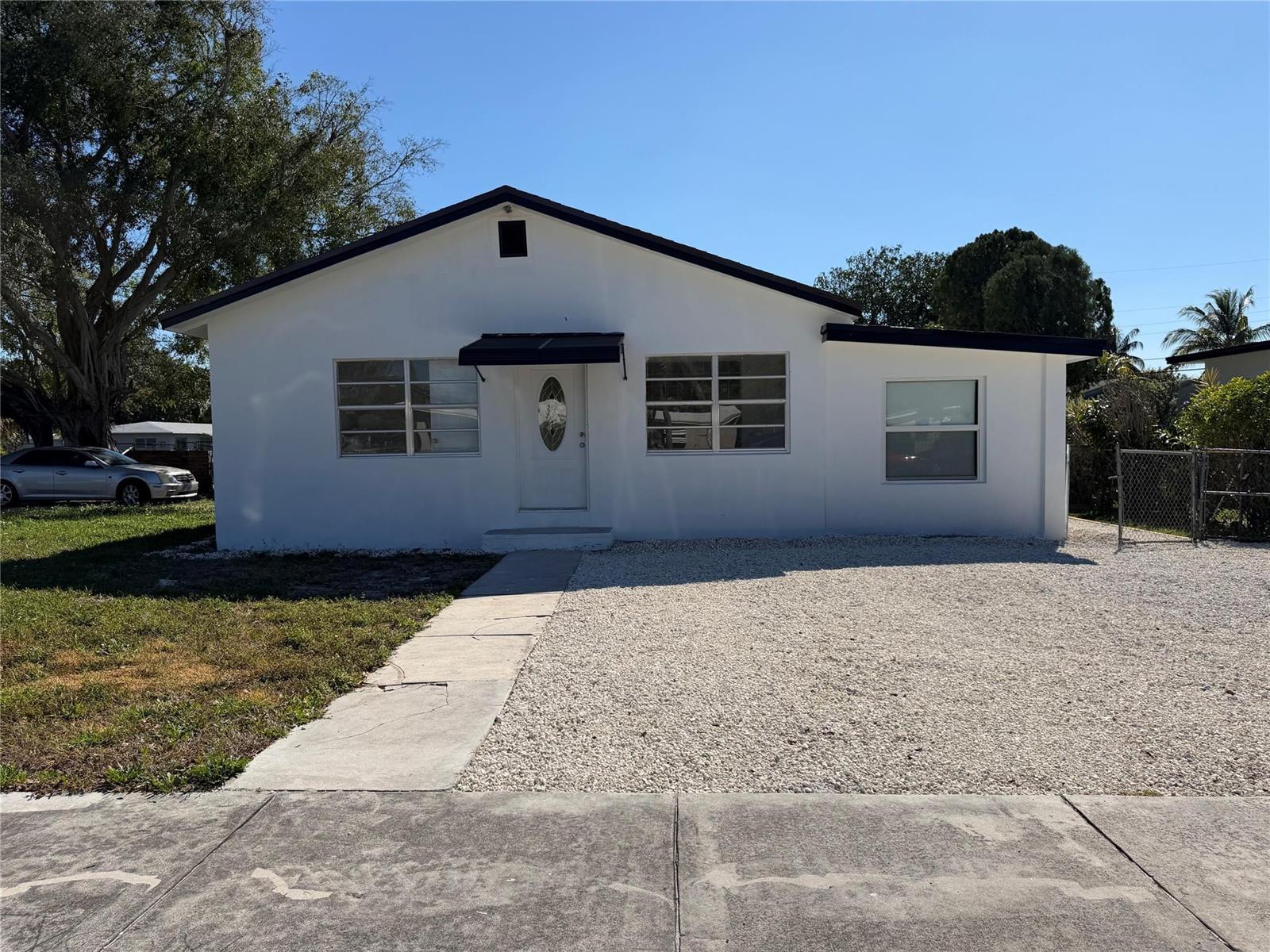 1006 NW 112th Terrace, Miami FL 33168