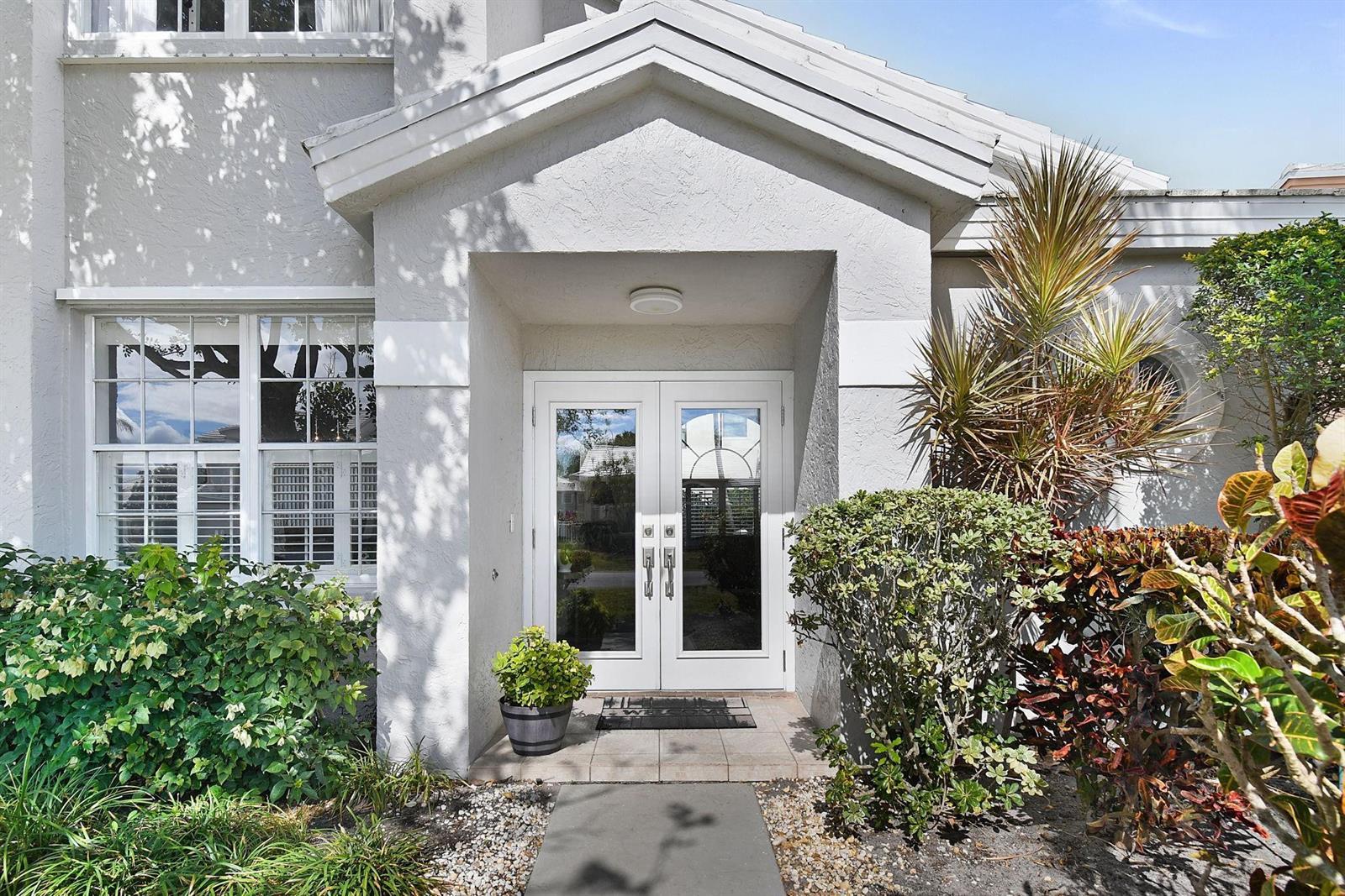 9246 SE Deerberry Place, Jupiter FL 33469 photo 3