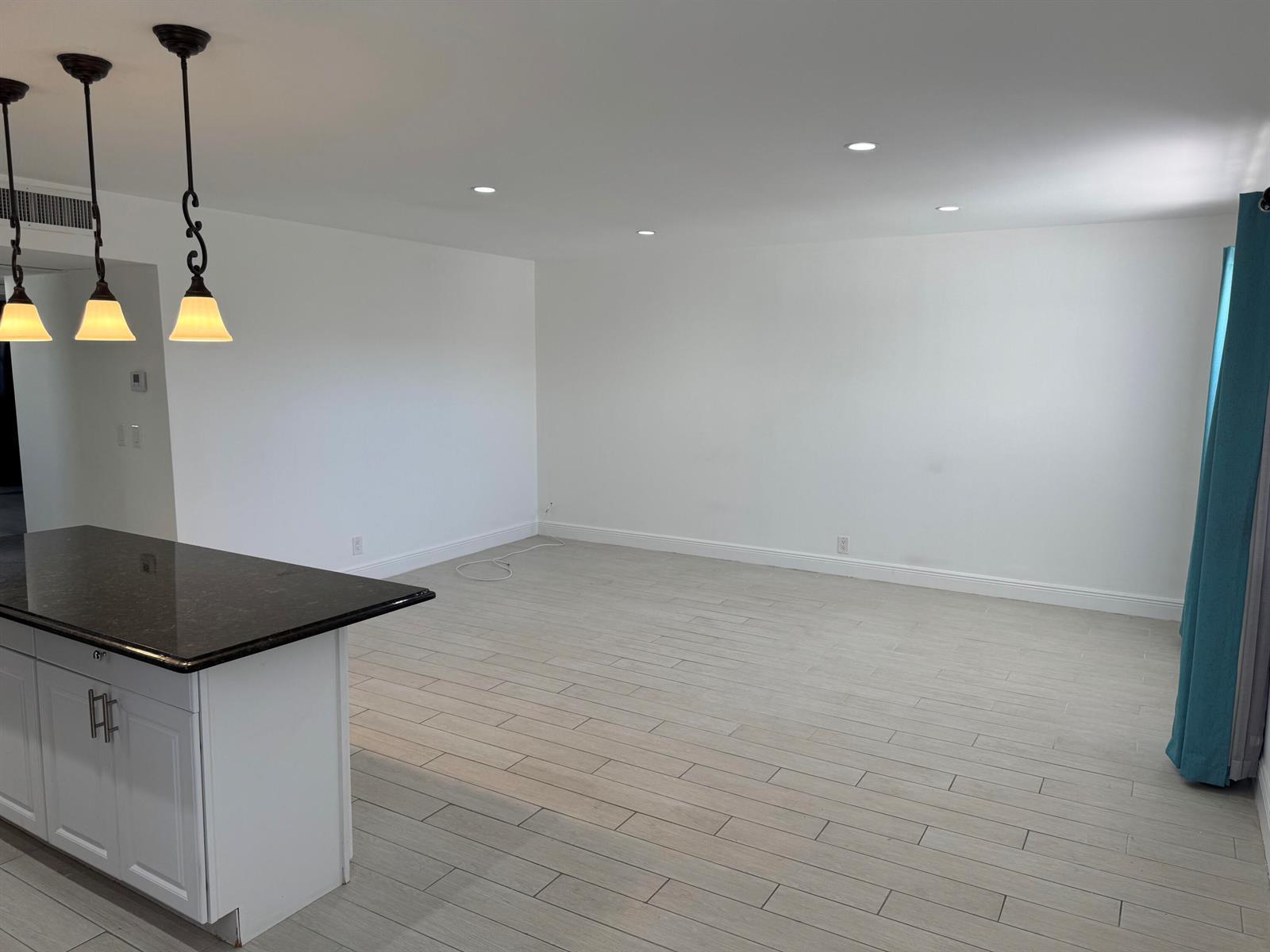 669 Monaco N, Delray Beach FL 33446 photo 4